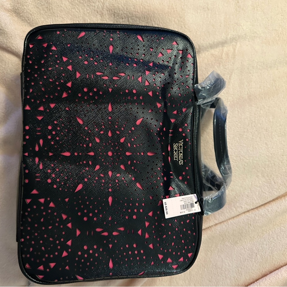 Victoria's Secret Black and Pink cosmetic travel bag nwt